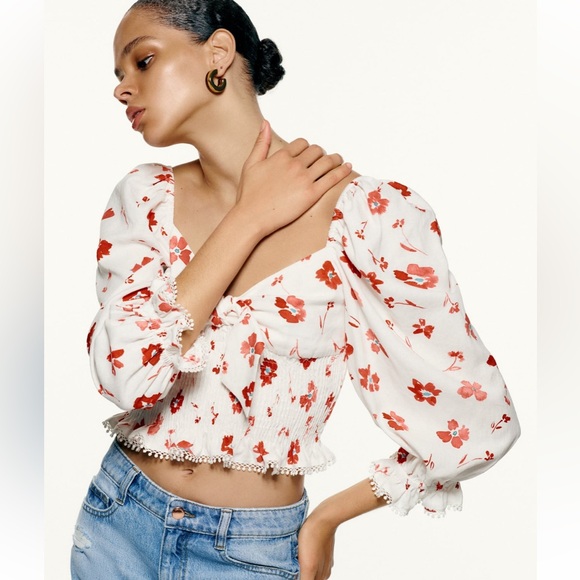 Zara Tops - Zara Floral Blouse with Puff Sleeves Size Medium